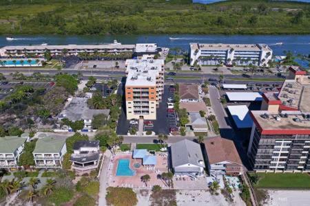 Townhouse At San Remo Lägenhet Clearwater Beach Exteriör bild